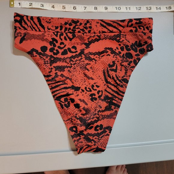 Xhilaration Tiger Bikini Swim Suit Bottom Animal Print on Ribbed Fabric - Picture 7 of 8